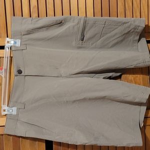 Size 34 Khaki Short